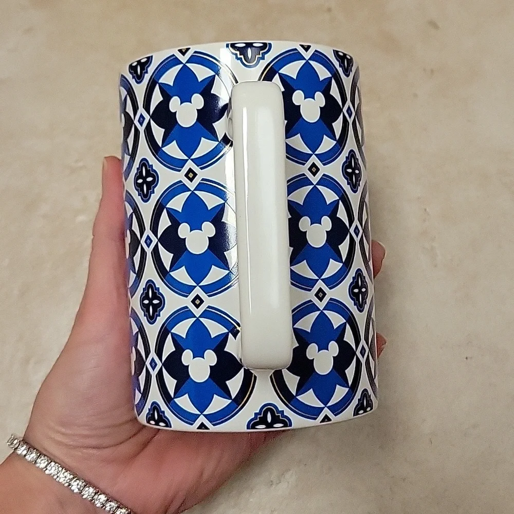 Disney Parks Hidden Mickey Blue & White Geometric Icon 12 Oz Coffee / Tea Mug